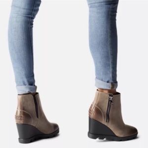 SOREL Joan Uptown Waterproof Zip Up Booties NWOT